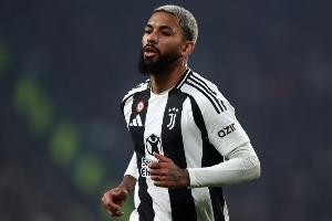 官方正版-德天空：森林继续与尤文商谈道格拉斯-路易斯转会，价格仍有分歧