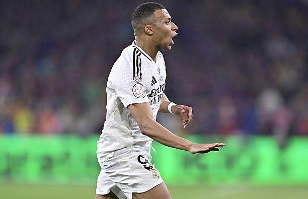 最新版-姆巴佩皇马首季算不算失败？其实比C罗当年好……