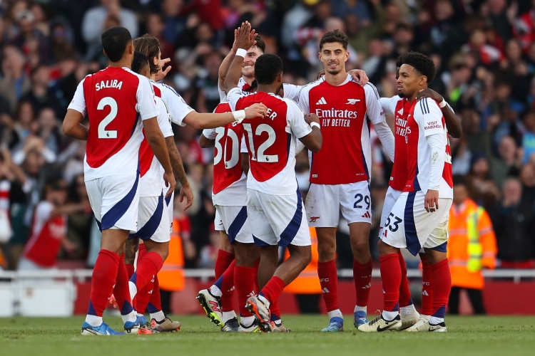 阿森纳赛季前瞻：争冠概率创新高，但两亿引援仍难解“连亚”魔咒