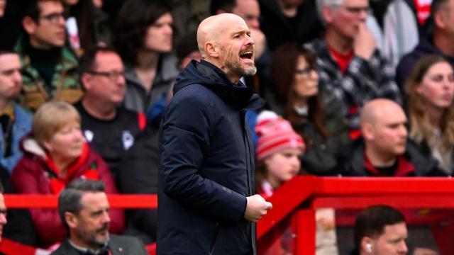 最新版-滕哈赫：防线减员严重 马圭尔和林德勒夫表现不错