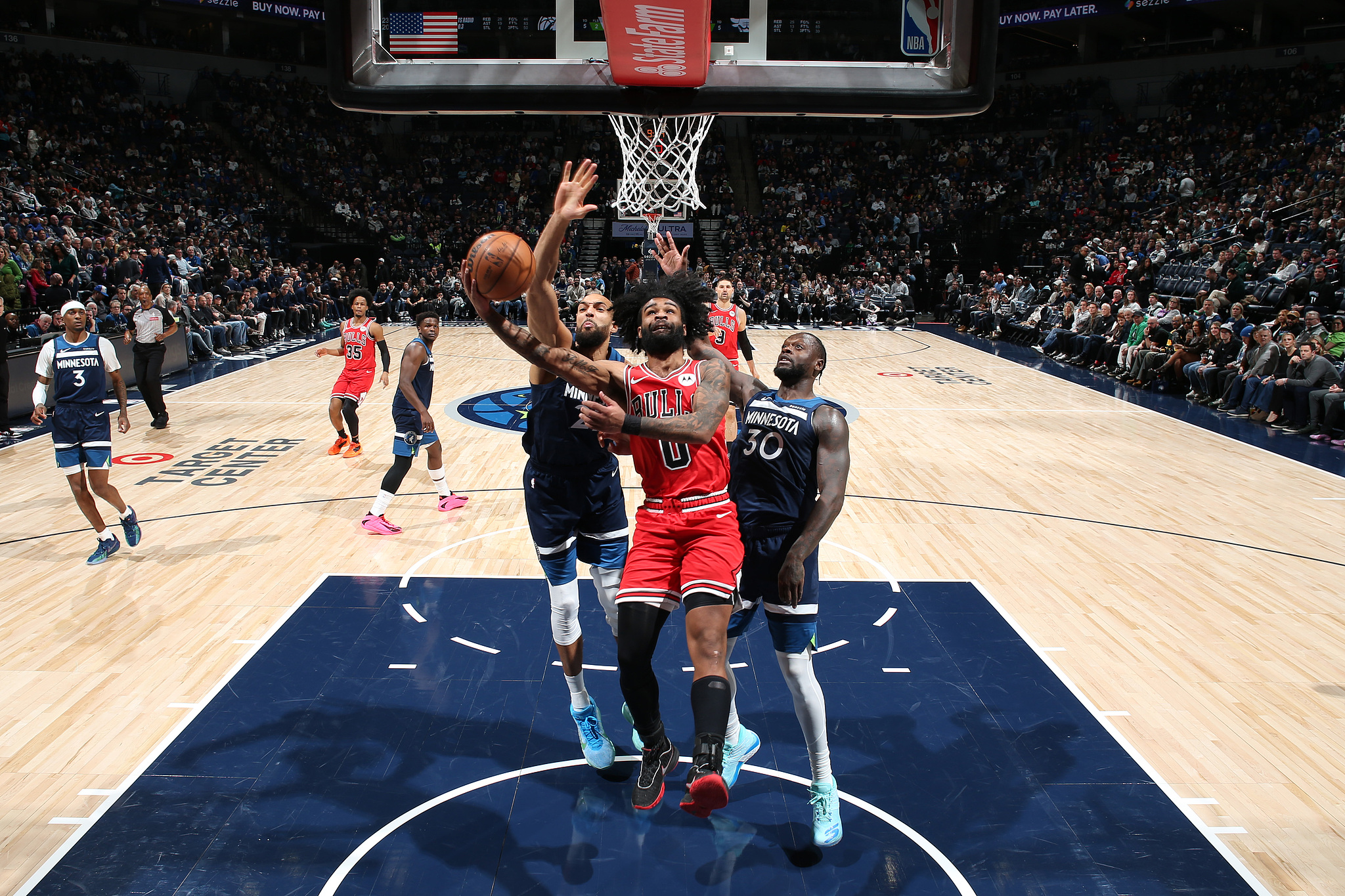 官方正版-怀特22分吉迪复出21分 公牛逆转险胜森林狼获三连胜