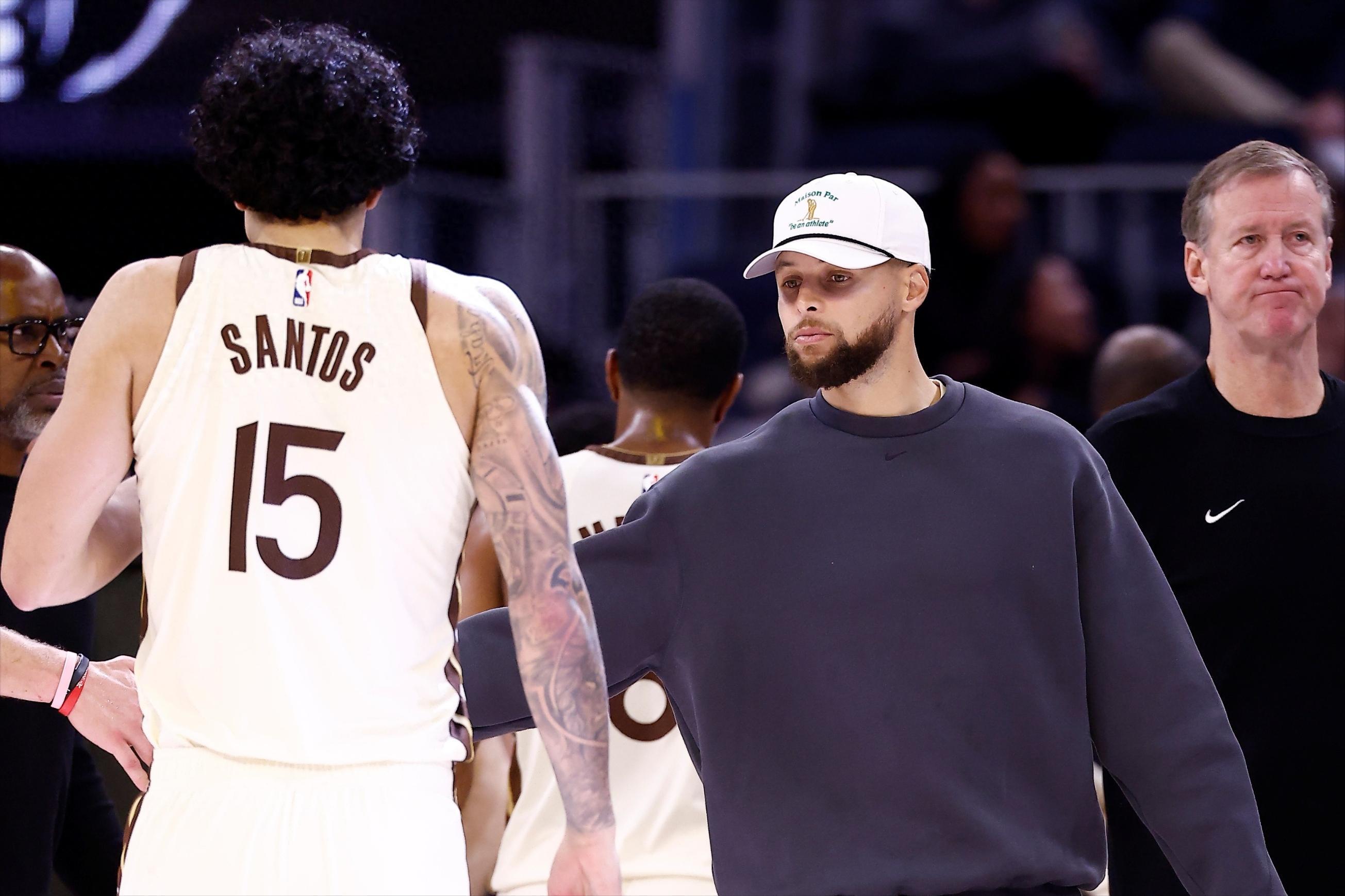 体育赛事-苦吞21分大逆转，勇士虽败犹荣！1.93亿豪阵伤缺库里自嘲康复兄弟